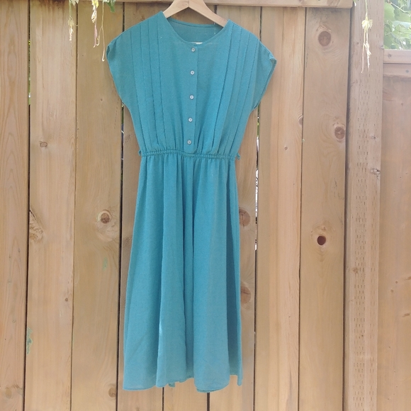 CLEARANCE 80s Does 40s Vintage Dress Size S - Picture 1 of 3
